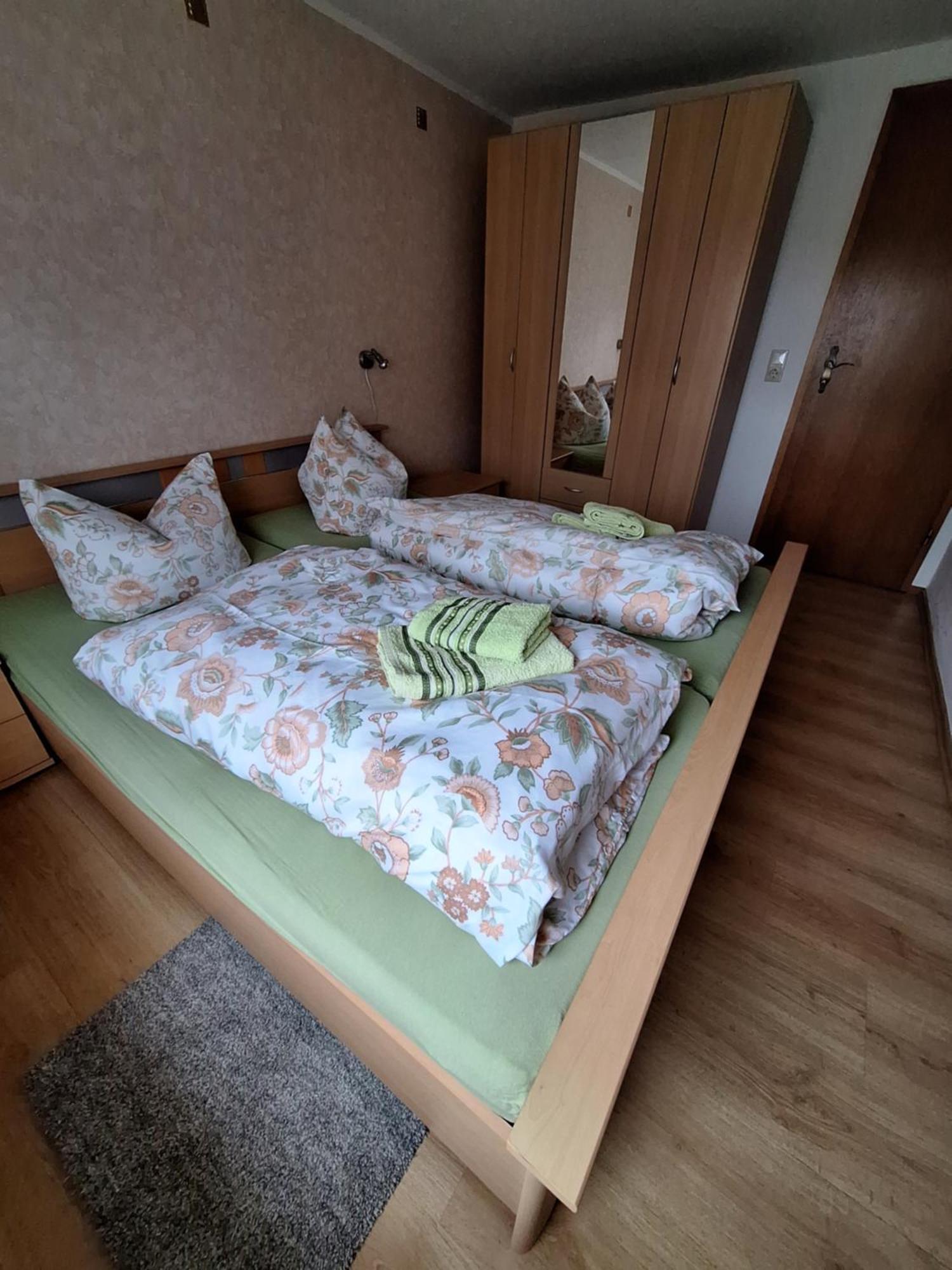 Ferienwohnung Blick Zum Zirkelstein Reinhardtsdorf-Schona Exteriör bild